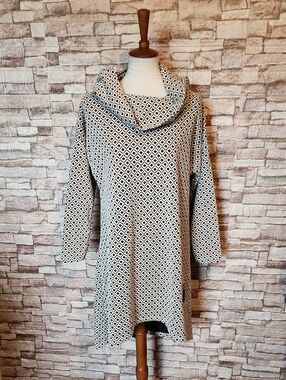 New Collection Black & White Geometric Cowl Neck Women's  Dress Tunic